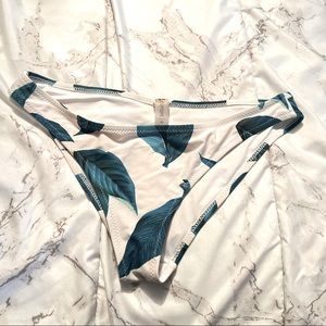 Cupshe bikini‎ bottoms size M